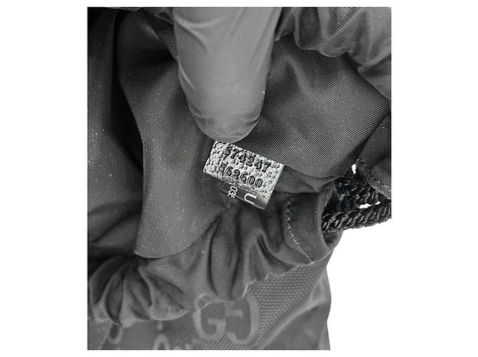 Gucci Nylon Off the Grid Wäschebeutel - Ansicht 9