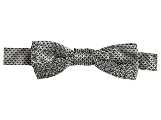 Dolce & Gabbana Men Gray Silk Patterned Adjustable Neck Papillon Bow Tie - view 3