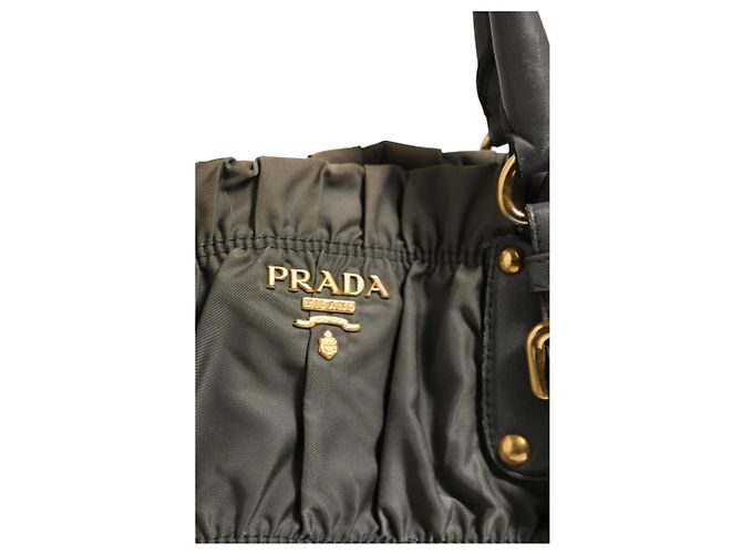 Prada Tessuto Nylon Gaufre Tote bag - vista 2