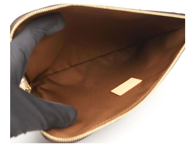 Louis Vuitton Monogram Canvas Clutch PM - Ansicht 8