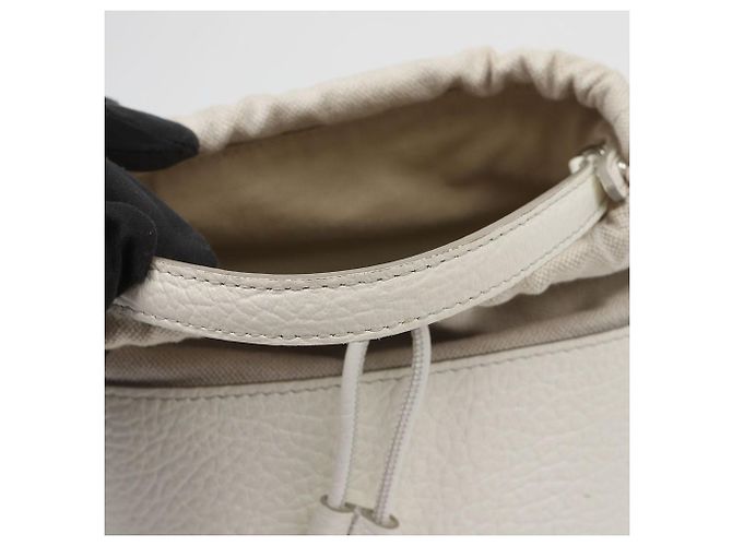 Maison Martin Margiela Picca borsa a secchiello bianca - vista 10