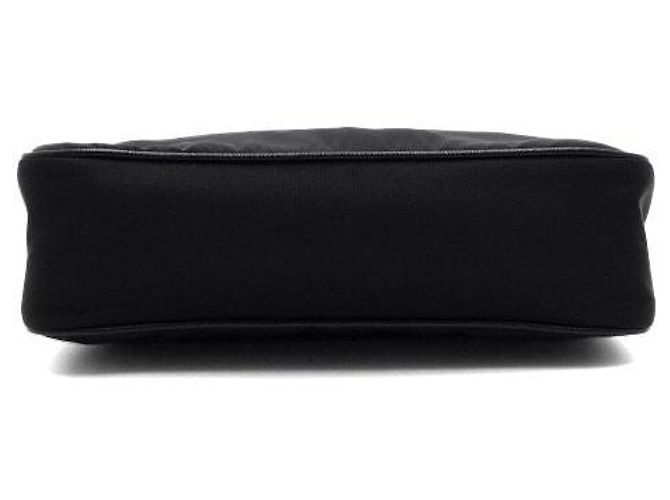 Prada Borsa Tote Hobo Re-Edition in nylon - vista 6