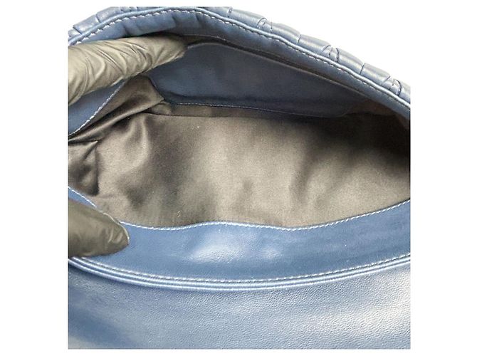 Miu Miu Borsa a tracolla matelassé blu - vista 11