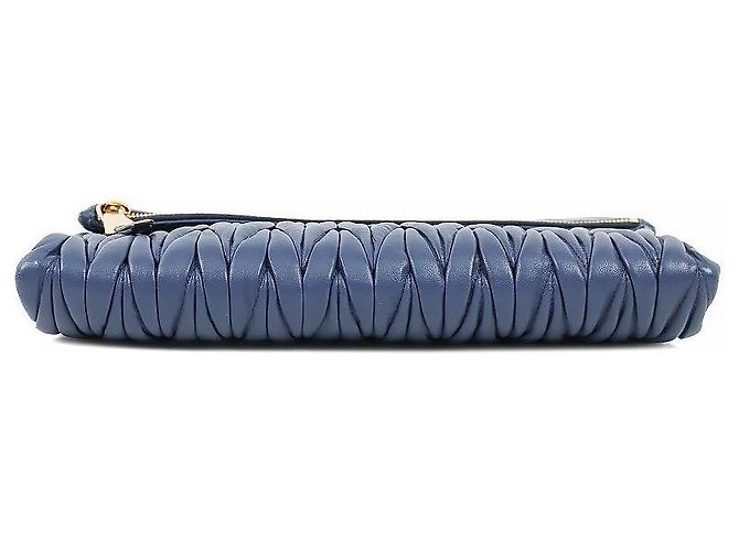 Miu Miu Borsa a tracolla matelassé blu - vista 4