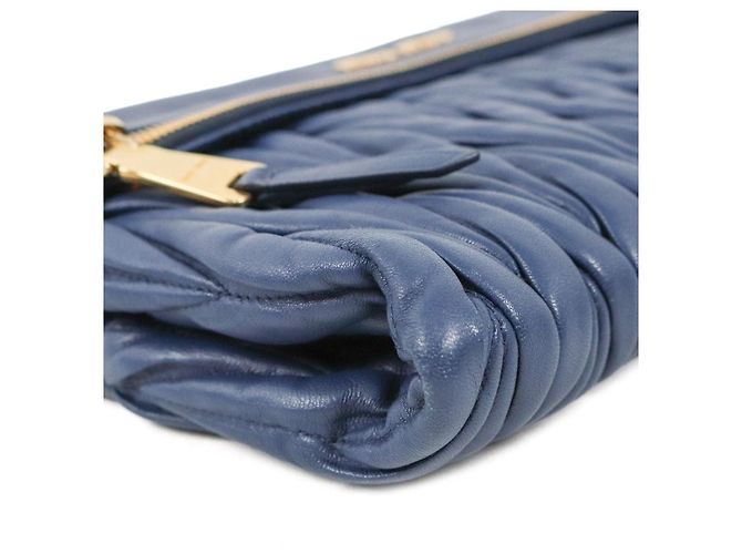 Miu Miu Borsa a tracolla matelassé blu - vista 6