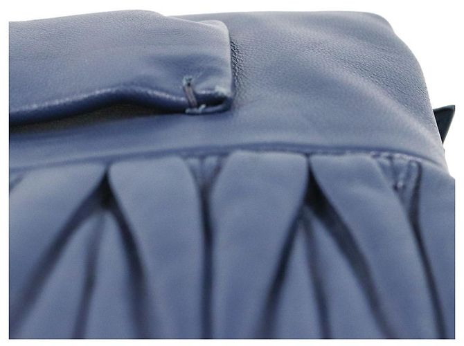 Miu Miu Borsa a tracolla matelassé blu - vista 8