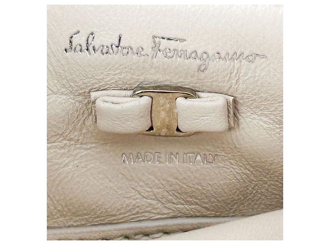 Salvatore Ferragamo Borsa a Tracolla Viva Bow Ivory - vista 11