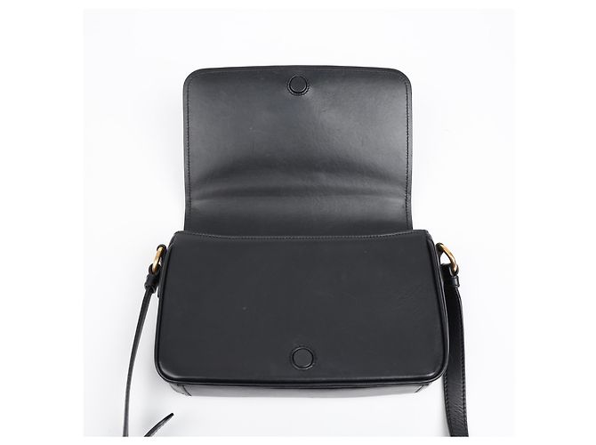 Prada Bolsa Tiracolo Flap Vitello Medium Preta Dourada - vista 20