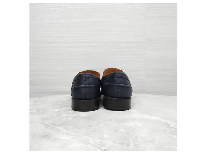Louis Vuitton Mocassini Major in pelle nera - vista 3