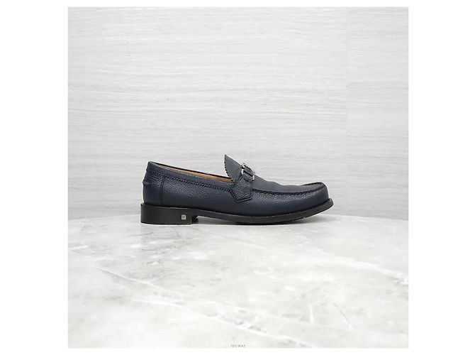 Louis Vuitton Mocassini Major in pelle nera - vista 4