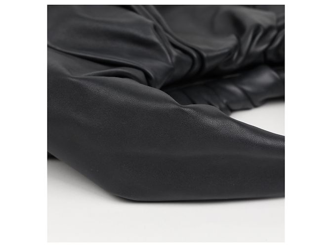 Bottega Veneta Borsa a tracolla Pouch in pelle nera - vista 10