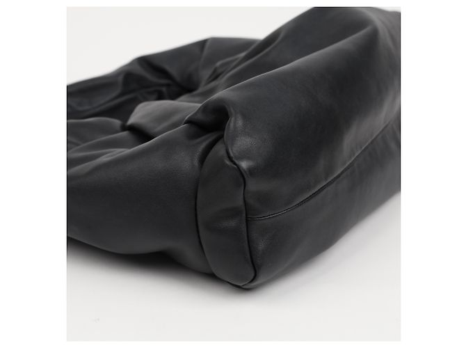 Bottega Veneta Borsa a tracolla Pouch in pelle nera - vista 7