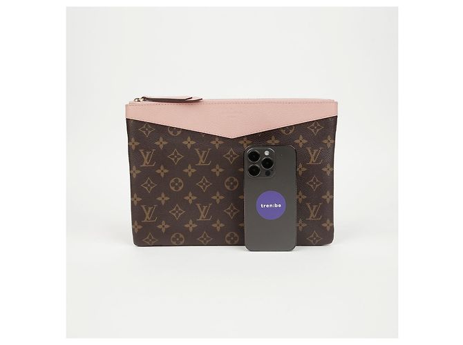 Louis Vuitton Pouch Daily Monogram Canvas Rose Powder - vista 9