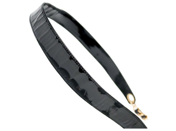 Chanel Bolsa de ombro bucket em verniz preto - vista 8