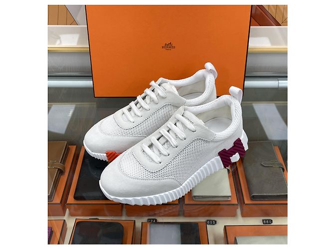 Hermès Sneakers Bouncing da donna in mesh bianco - vista 2