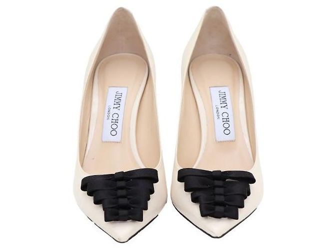 Jimmy Choo Lackschuhe mit Schleifenabsatz - Ansicht 2