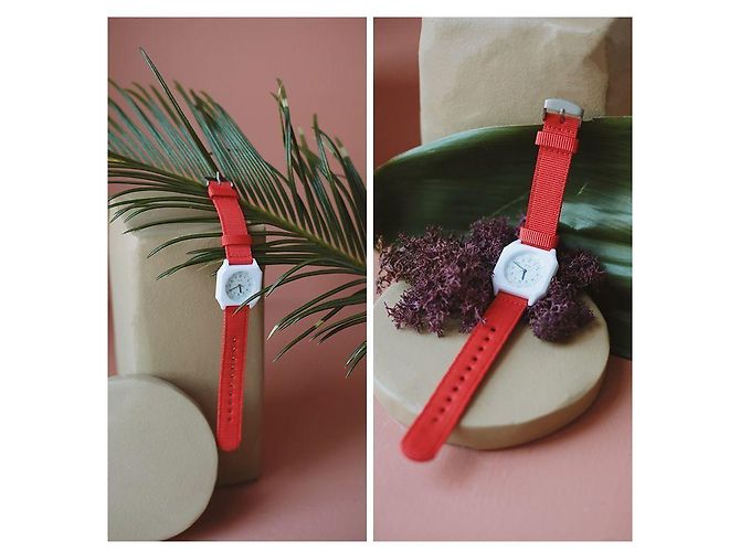 Autre Marque The Basics Scarlet Watch - vista 9