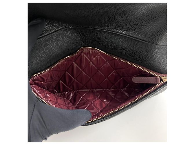 Chanel Borsa a pochette pieghevole Caviar Nera - vista 7