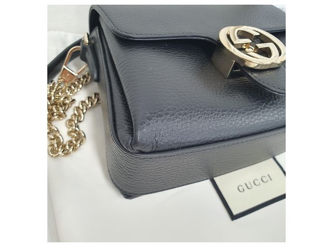 Gucci Mini Bolsa de Ombro e Crossbody com Corrente Dourada e GG Entrelaçado - vista 6