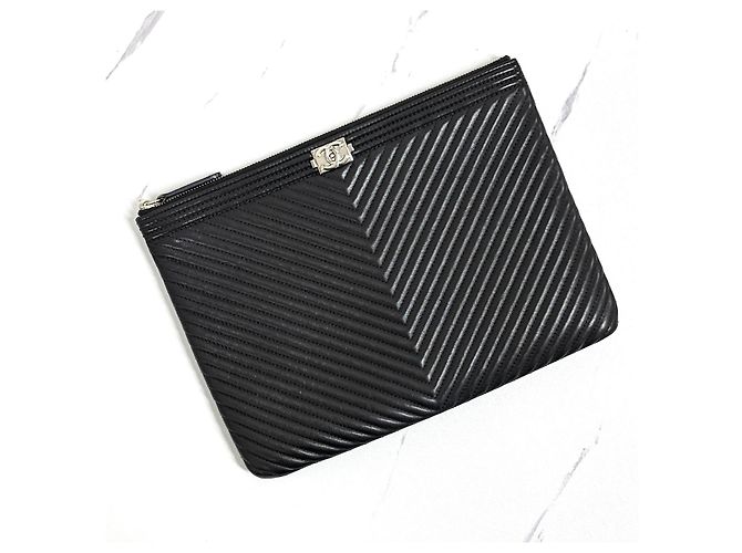 Chanel Borsa a pochette Boy Chevron Nera New Medium - vista 7