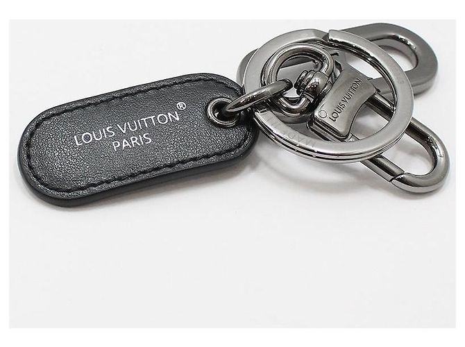 Louis Vuitton Padded Circle Keyring Holder - view 7