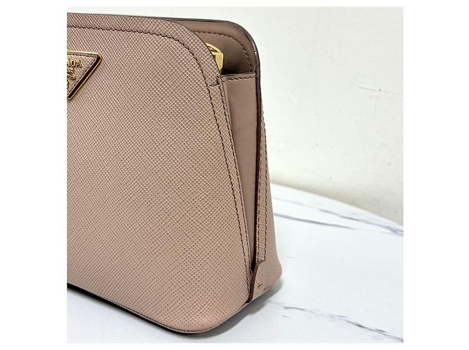 Prada Borsa Tote Piccola e Borsa a Tracolla Martine in Saffiano - vista 10