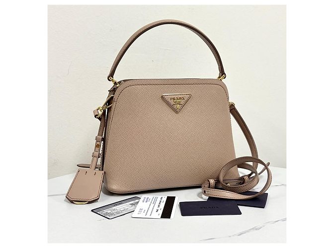Prada Borsa Tote Piccola e Borsa a Tracolla Martine in Saffiano - vista 3