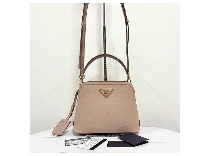 Prada Borsa Tote Piccola e Borsa a Tracolla Martine in Saffiano - vista 8