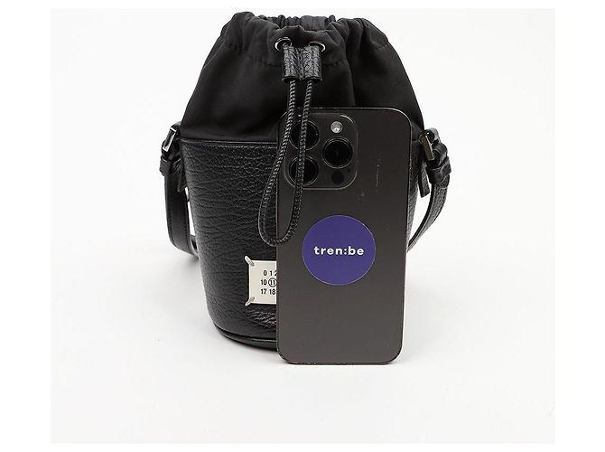 Maison Martin Margiela Micro-Leder Bucket Shoulder Bag Schwarz - Ansicht 10