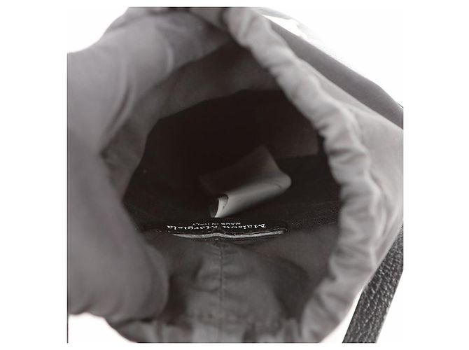 Maison Martin Margiela Micro-Leder Bucket Shoulder Bag Schwarz - Ansicht 9