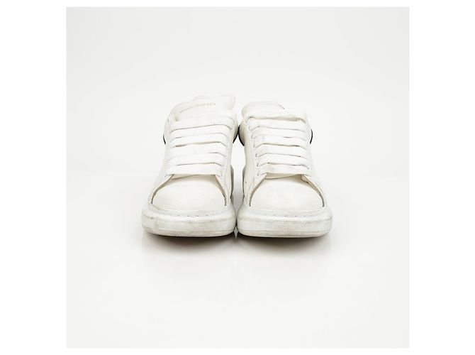 Alexander Mcqueen Sneakers Oversole White Black Tab - vista 4