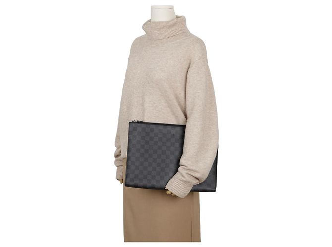 Louis Vuitton Pochette Jour GM Damier Graphite Canvas Clutch - vista 9