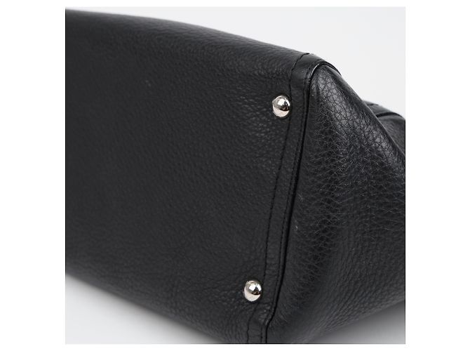 Salvatore Ferragamo Borsa a tracolla Gancini Bulb in pelle nera Argento - vista 16