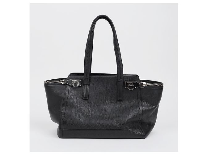 Salvatore Ferragamo Borsa a tracolla Gancini Bulb in pelle nera Argento - vista 2