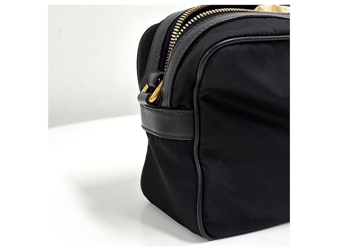 Prada Borsa a tracolla camera in nylon con logo Triangle Nero - vista 11
