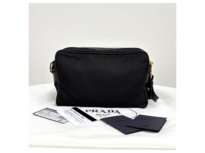 Prada Borsa a tracolla camera in nylon con logo Triangle Nero - vista 5