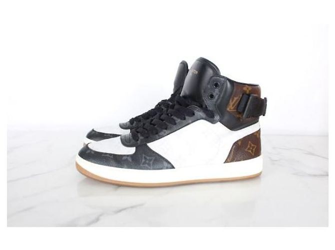 Louis Vuitton Monogram Rivoli High Top - vista 3