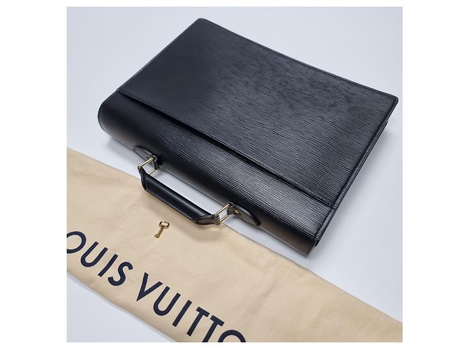 Louis Vuitton Porte-documents Epi Serviette Unisexe (Top Grade, Mallette) - vue 12