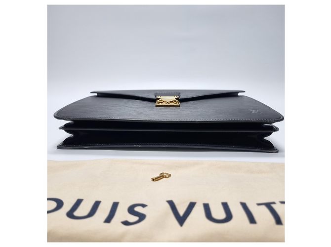Louis Vuitton Porte-documents Epi Serviette Unisexe (Top Grade, Mallette) - vue 14