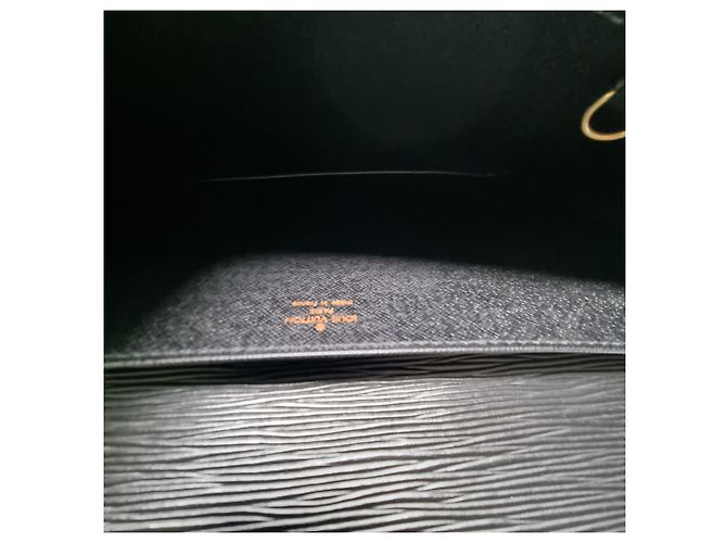 Louis Vuitton Porte-documents Epi Serviette Unisexe (Top Grade, Mallette) - vue 18