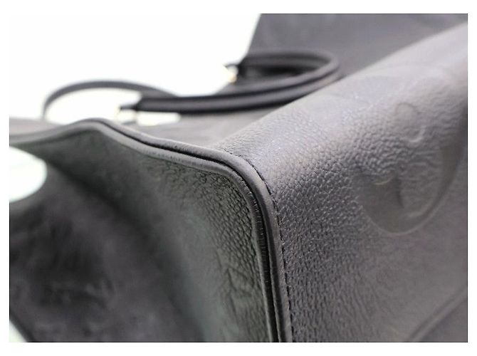 Louis Vuitton Bolso Tote Monogram Empreinte Onthego GM - vista 9