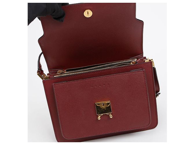 Marni Borsa a tracolla Trunk Medium in pelle Saffiano Ruby Burgundy - vista 7