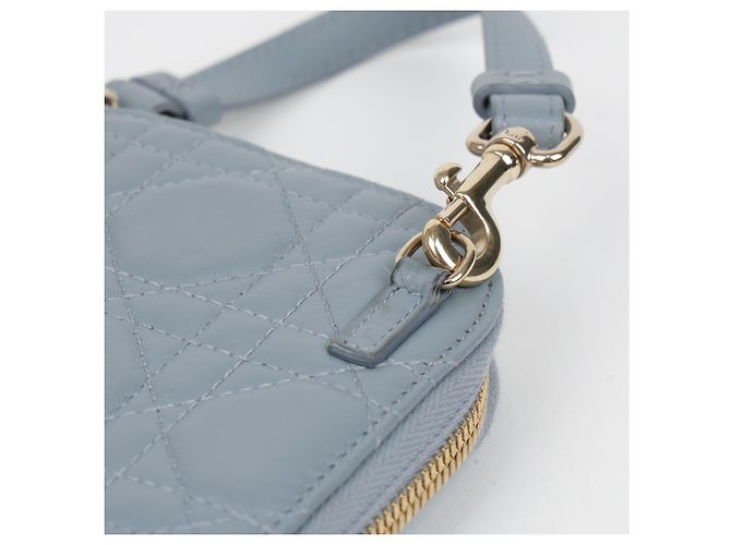 Dior Lady Cannage Handyhalter aus Lammleder Cloud Blue - Ansicht 9