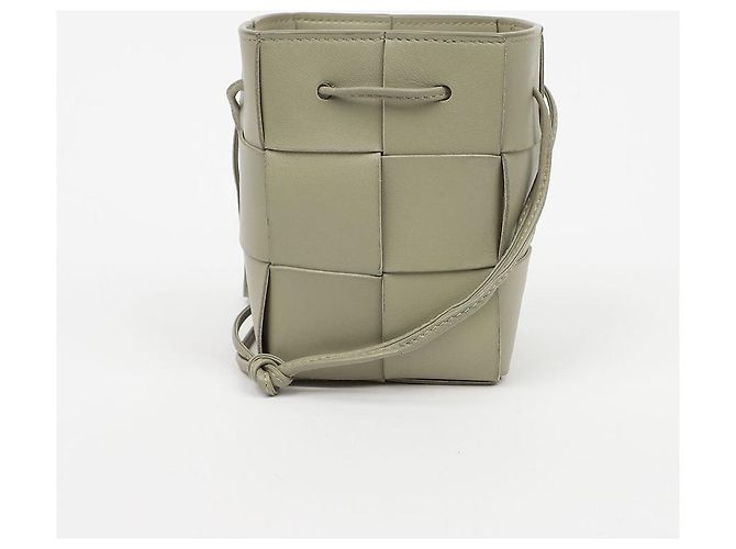 Bottega Veneta Mini Borsa a Secchiello Cassette in Pelle Trevertine - vista 2