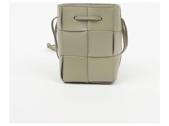 Bottega Veneta Mini Borsa a Secchiello Cassette in Pelle Trevertine - vista 3