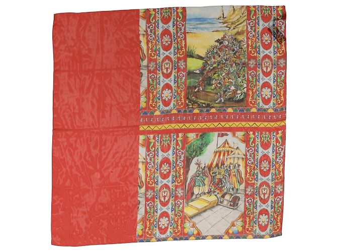 Dolce & Gabbana Seidentuch in Rot mit historischem Print - Ansicht 2