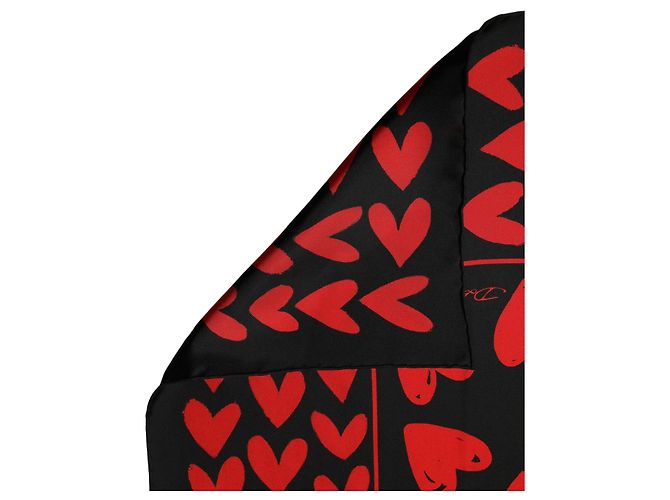 Dolce & Gabbana Foulard Quadrato in Seta Cuori Nero e Rosso - vista 2