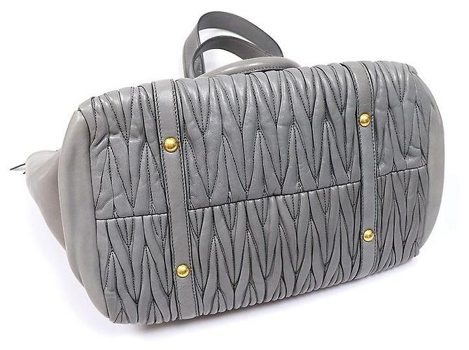 Miu Miu Graue Napa Matelassé Tote Bag - Ansicht 5