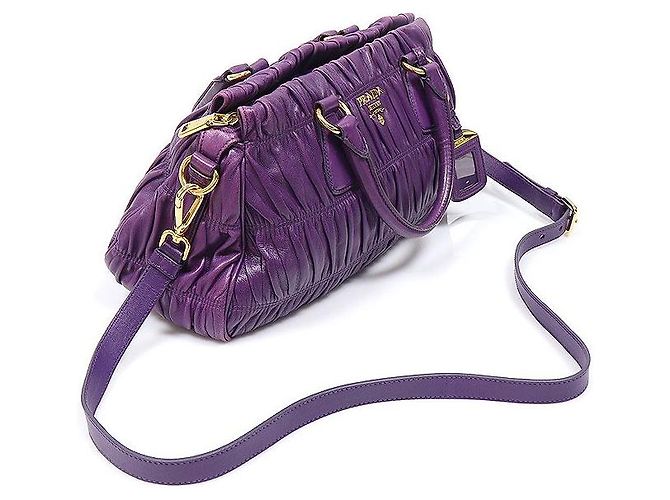 Borsa tote Prada Nappa Gofre in pelle viola - vista 3