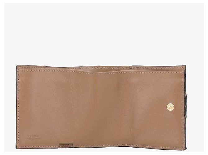 Fendi Cartera Micro Trifold Monogram - vista 6